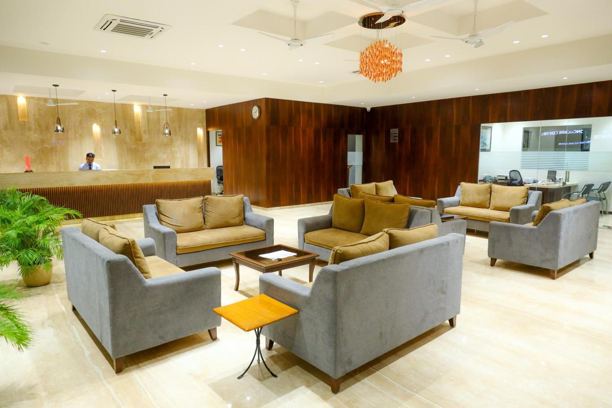 Hotel Atithi, Aurangabad Bagian luar foto