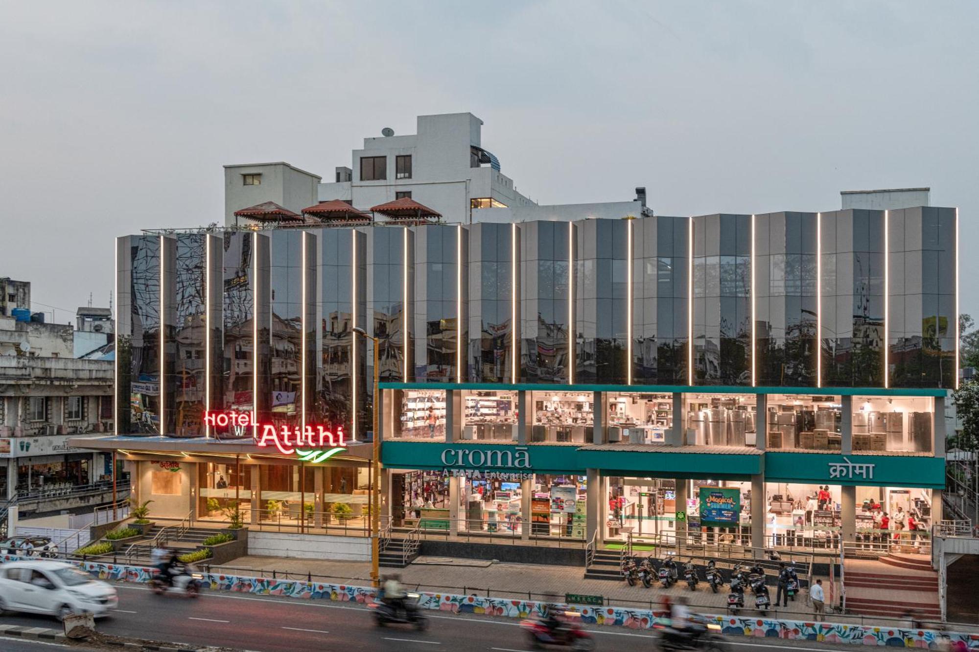 Hotel Atithi, Aurangabad Bagian luar foto