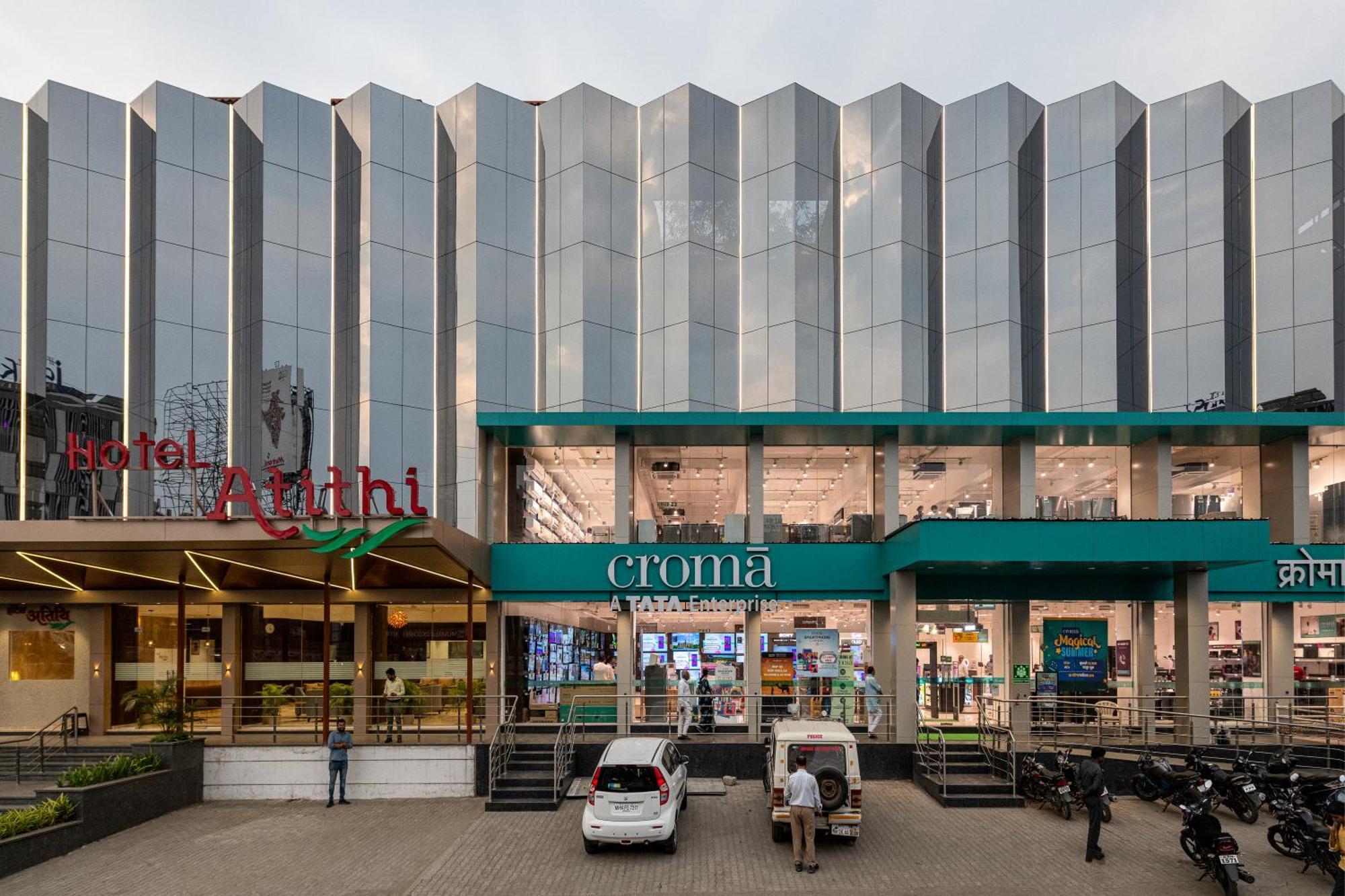 Hotel Atithi, Aurangabad Bagian luar foto